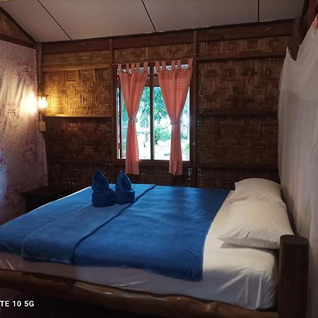 Payam Cabana Koh Phayam Quarto foto