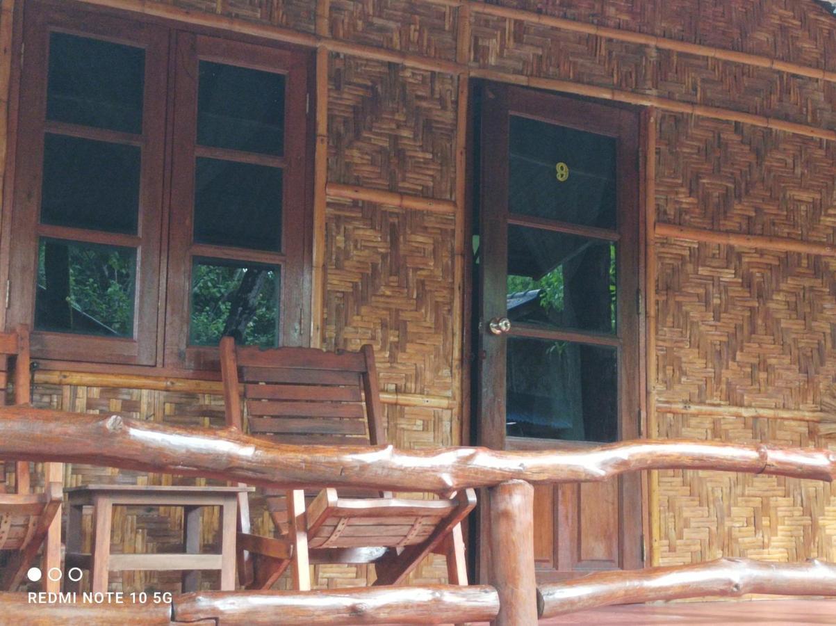 Payam Cabana Koh Phayam Quarto foto