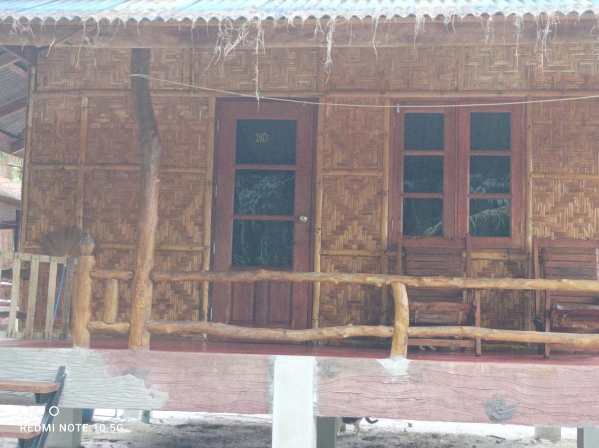 Payam Cabana Koh Phayam Quarto foto