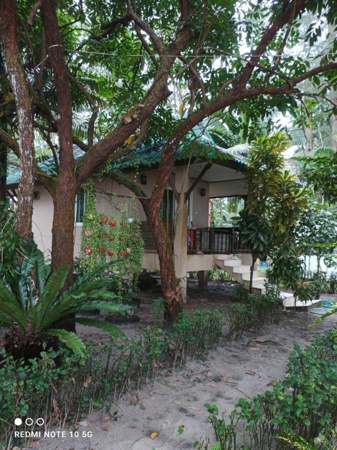 Payam Cabana Koh Phayam Quarto foto