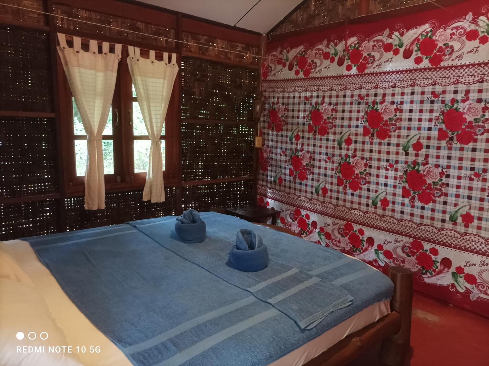 Payam Cabana Koh Phayam Quarto foto